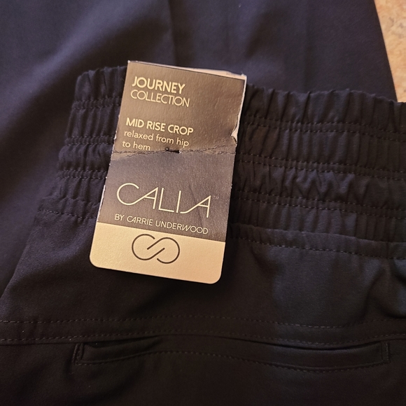 NWT Calia Mid-Rise Crop Wide Leg Pure Black Athletic Pants in Size XS - Picture 6 of 7